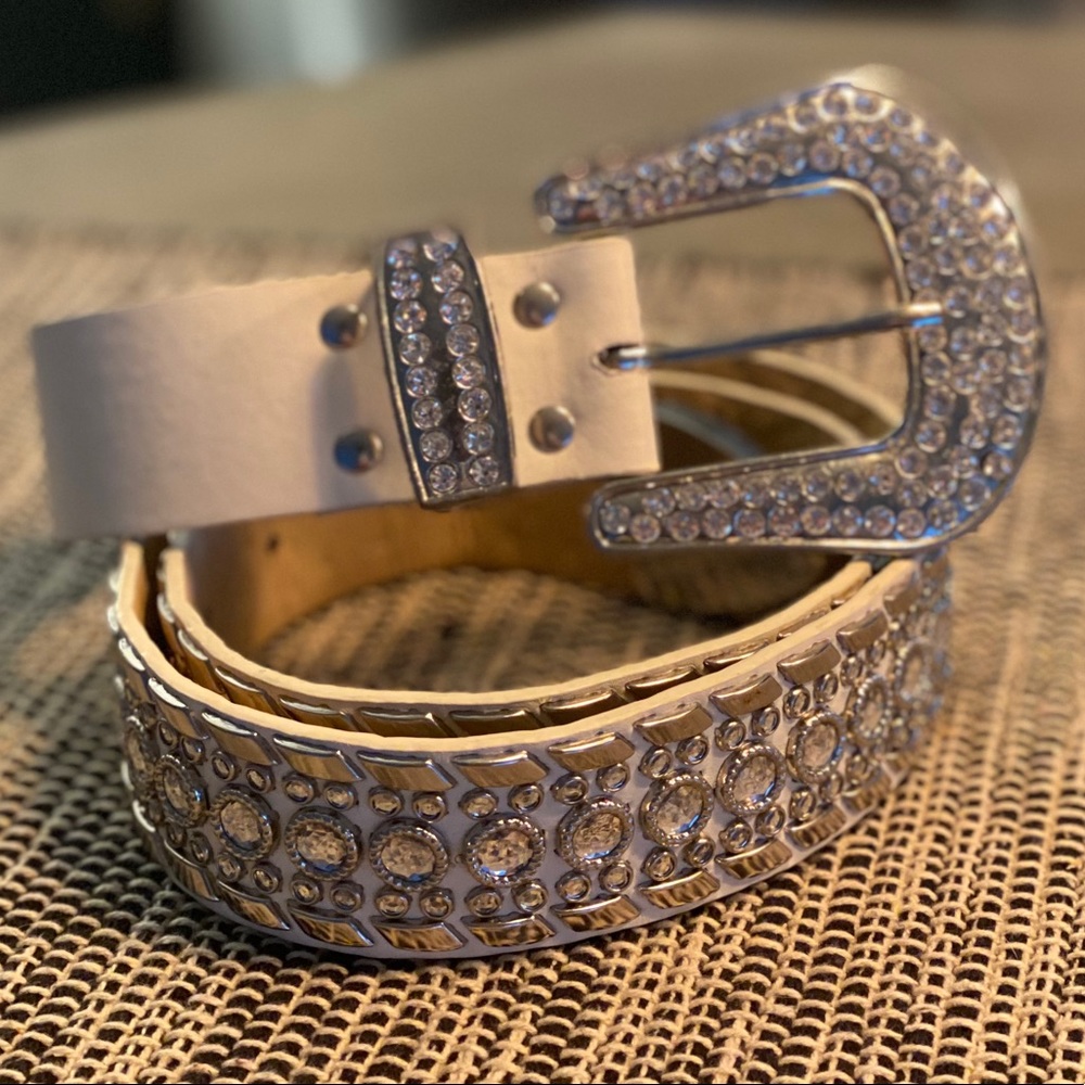 Glitzy White Western Belt